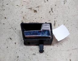 Крючок двери передней правой для VOLKSWAGEN Jetta II (1984—1992)  запчасти бу