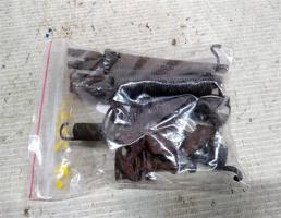 Установочный км-т колодок задних для Daewoo Nexia I рестайлинг (2008—2016)  запчасти бу