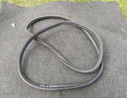 Резинка багажника для Peugeot 107 I рестайлинг (2009—2012)  запчасти бу