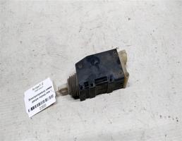 Актуатор замка двери передней левой для Opel Astra F (1991—2005)  запчасти бу