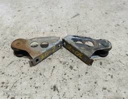 Ролик направляющий замка капота пара для BMW 3 серия E30 (1982—1994)  запчасти бу