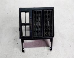 Дефлектор торпедо центральный для Audi 100 C3 (1982—1988)  запчасти бу