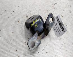 Петля двери задней нижняя левая для Mazda 3 BK 02-09г  запчасти бу