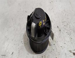 Моторчик печки для Ford Focus II (2005—2008)  запчасти бу