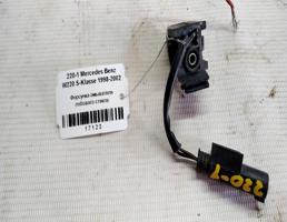 Форсунка омывателя стекла лобового для Mercedes-Benz S-класс W220 (1998—2005)  запчасти бу