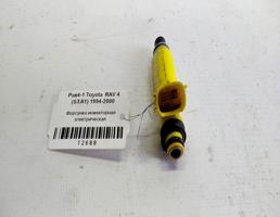 Форсунка инжекторная эл для Toyota RAV4 II (2000—2003)  запчасти бу