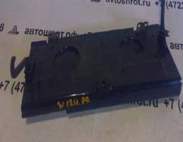 Крышка бардачка для Mercedes-Benz E-класс W124/S124/C124/A124 (1984—1997)  запчасти бу