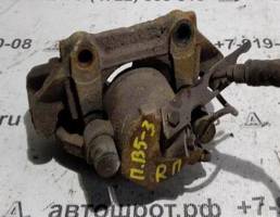 Суппорт передний правый для VOLKSWAGEN Passat B5 (1996—2001)  запчасти бу