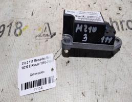 Датчик удара для Mercedes-Benz E-класс W210/S210 (1995—1999)  запчасти бу