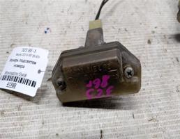 Фонарь подсветки номера для Mazda 323 BF (1985—1993)  запчасти бу