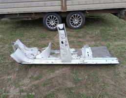 Порог со стойкой правый для Audi 200 C3 рестайлинг (1988—1991)  запчасти бу