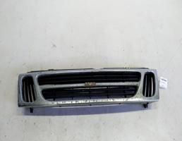 Решетка радиатора для SAAB 9000 I рестайлинг (1991—1998)  запчасти бу