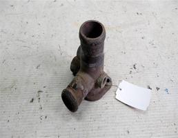 Фланец / тройник для Audi 80 B3 (1986—1991)  запчасти бу