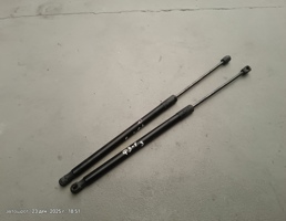 Амортизатор двери багажника км-т для Ford Focus III (2011—2015)  запчасти бу