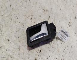 Крючок двери правой для Audi 80 B4 (1991—1996)  запчасти бу