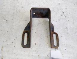 Кронштейн ДВС передний для Audi 90 B2 (1984—1987)  запчасти бу