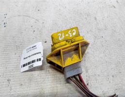 Резистор печки для Audi 100 C3 (1982—1988)  запчасти бу