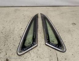 Стекло кузовное глухое пара для Ford Scorpio I (1985—1994)  запчасти бу