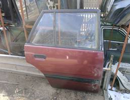 Дверь задняя правая для Mazda 626 GC (1982—1987)  запчасти бу