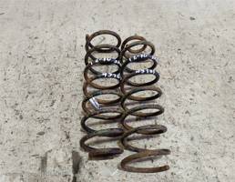 Пружина задняя пара для VOLKSWAGEN Golf Mk2 (1983—1992)  запчасти бу