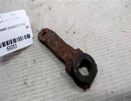 Крепление радиатора для Audi 100 C4 (1990—1994)  запчасти бу