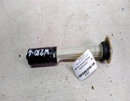 Датчик уровня бачка омывателя для Mercedes-Benz E-класс W210/S210 (1995—1999)  запчасти бу