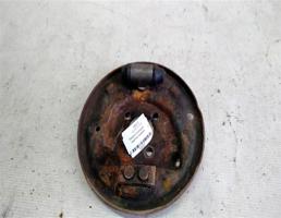 Защита колодок задняя правая для Audi 80 B2 (1978—1986)  запчасти бу