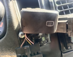 Кнопка обогрева стекла заднего для VOLKSWAGEN Polo III (1994—2002)  запчасти бу