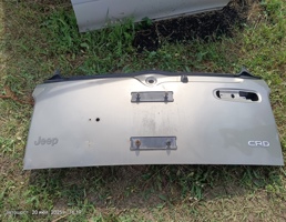 Дверь багажника для Jeep Cherokee III (2001—2004)  запчасти бу