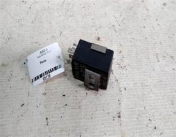Реле для Audi 80 B2 (1978—1986)  запчасти бу