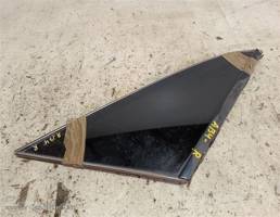 Стекло кузовное глухое пара для Audi 80 B4 (1991—1996)  запчасти бу