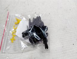 Пистон обшивки двери багажника для Mercedes-Benz E-класс W210/S210 (1995—1999)  запчасти бу