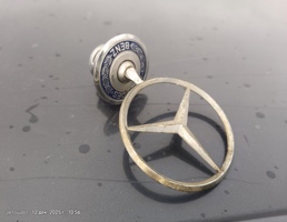 Эмблема капота для Mercedes-Benz E-класс W210/S210 (1995—1999)  запчасти бу
