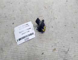 Пробка сливная радиатора для Mazda 626 GD (1987—1996)  запчасти бу