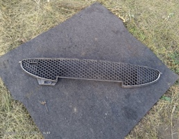 Решетка в бампер центральная для Peugeot 206 I (1998—2012)  запчасти бу