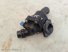 Корпус термостата для Audi A4 B6 (2000—2006)  запчасти бу