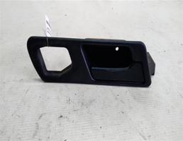 Крючок двери передней правой для BMW 5 серия E34 (1988—1996)  запчасти бу