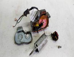 Моторчик стеклоочистителя заднего для VOLKSWAGEN Passat B3 (1988—1993)  запчасти бу