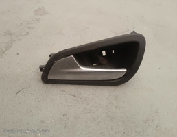 Крючок двери передней левой для Ford Focus III (2011—2015)  запчасти бу