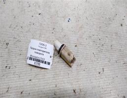 Патрон повторителя поворота для Peugeot 206 I (1998—2012)  запчасти бу