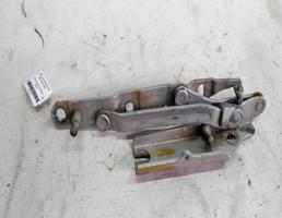 Петля крышки багажника правая для Audi 80 B4 (1991—1996)  запчасти бу