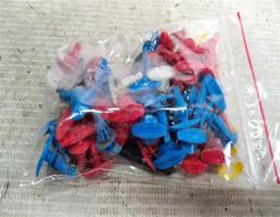 Пистон крепления резинки с двери для Nissan Almera G15 (2012—2018)  запчасти бу