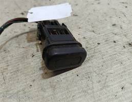 Кнопка вентиляции салона для Nissan Maxima J30 (1988—1994)  запчасти бу