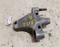 Кронштейн ДВС правый для Nissan Maxima A32 (1994—2000)  запчасти бу