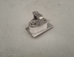 Ответная часть замка двери для Land Rover Defender I рестайлинг (2007—2016)  запчасти бу