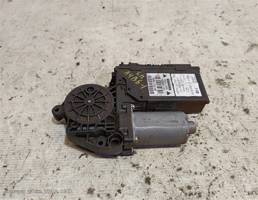 Моторчик ЭСП переднего левого для Audi A4 B6 (2000—2006)  запчасти бу