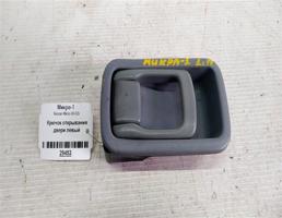 Крючок двери левой для Nissan Micra K11 (1992—2002)  запчасти бу