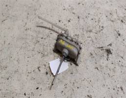 Вакуумный привод замка лючка бака для Audi A6 C4 (1994—1997)  запчасти бу