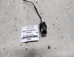 Патрон повторителя поворота для Daewoo Nexia I (1995—2008)  запчасти бу