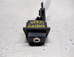 Кнопка открывания багажника личинка для Opel Omega A (1984—1994)  запчасти бу